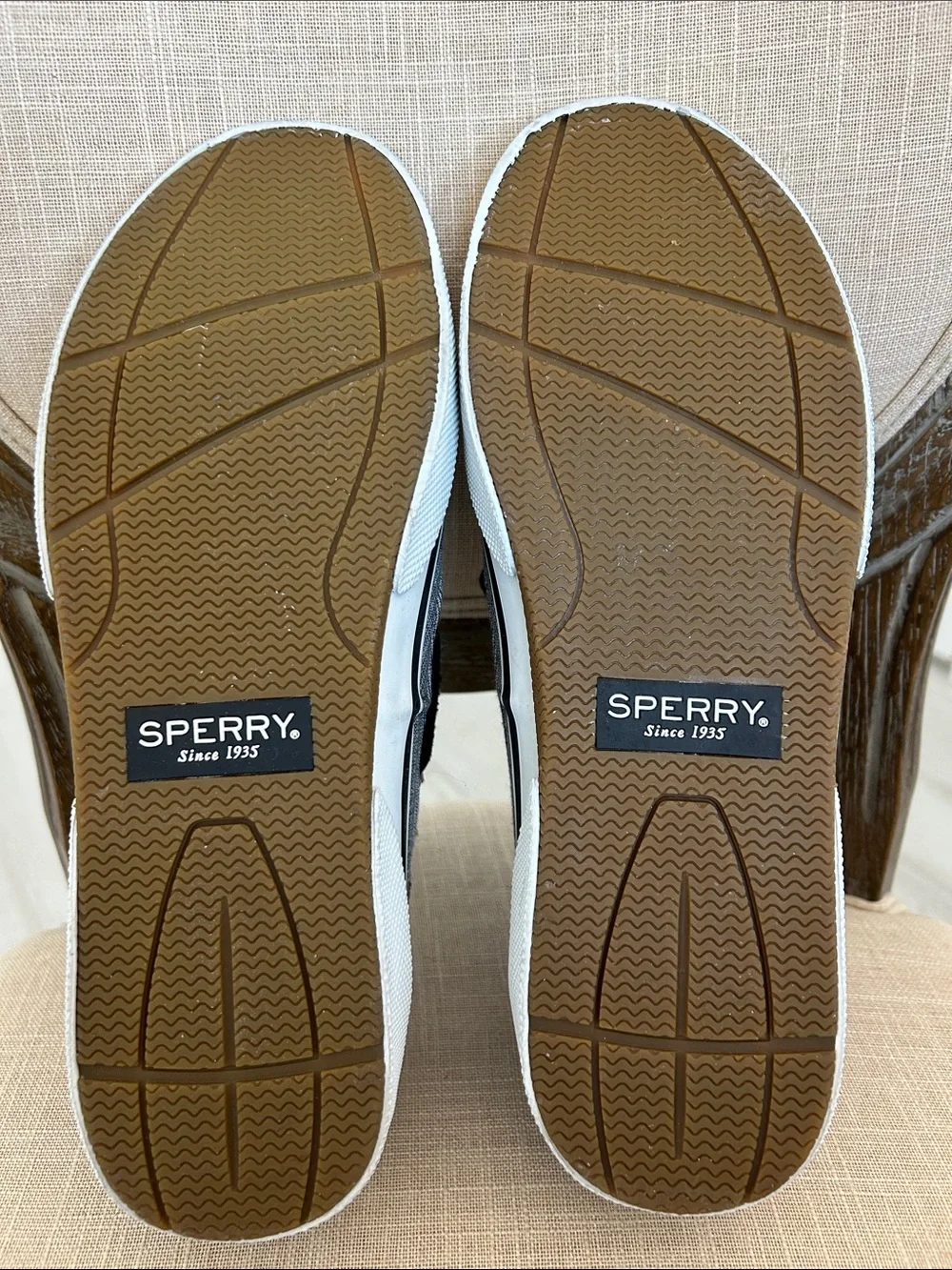 Sperry Men’s Gray Canvas Boat Shoes with Black Laces - Size 9.5
